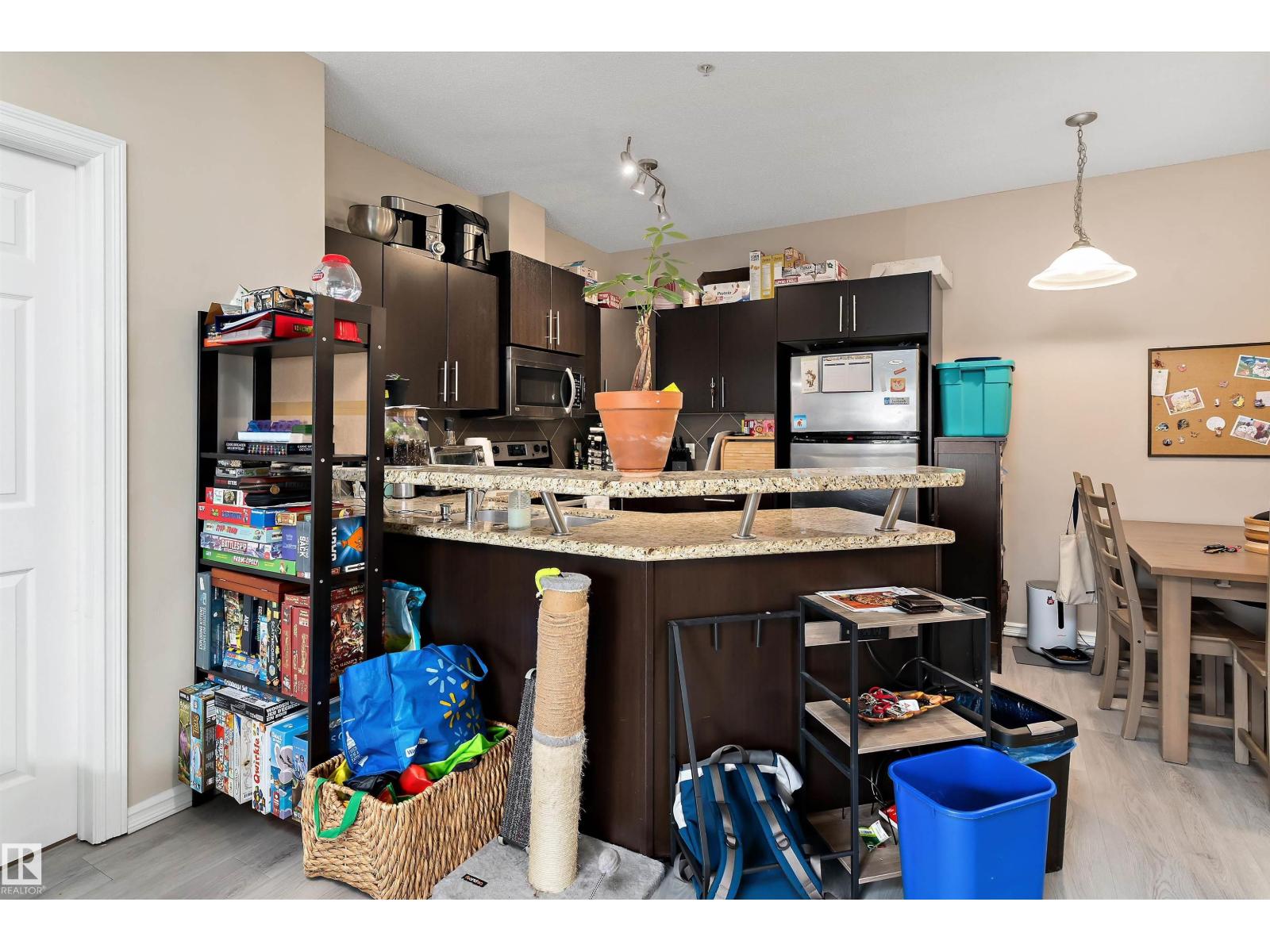 #213 263 MACEWAN RD SW