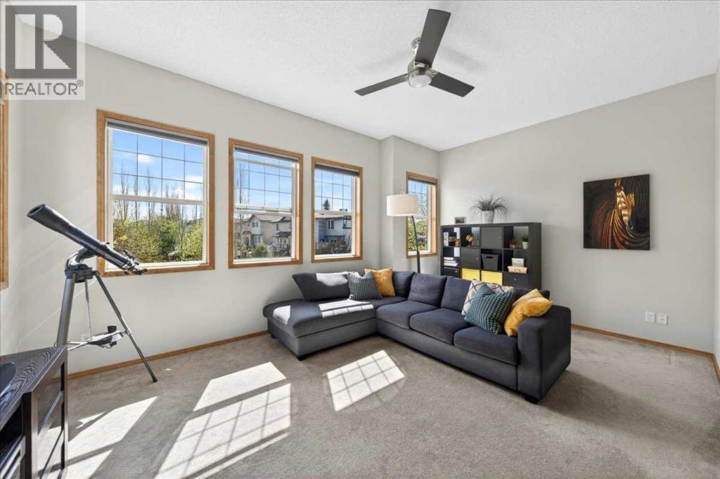 152 Chapman Close SE