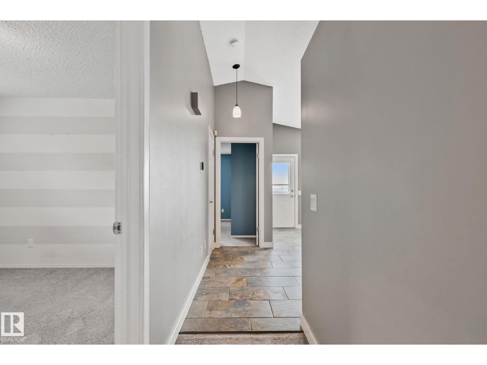 867 BLACKLOCK WY SW