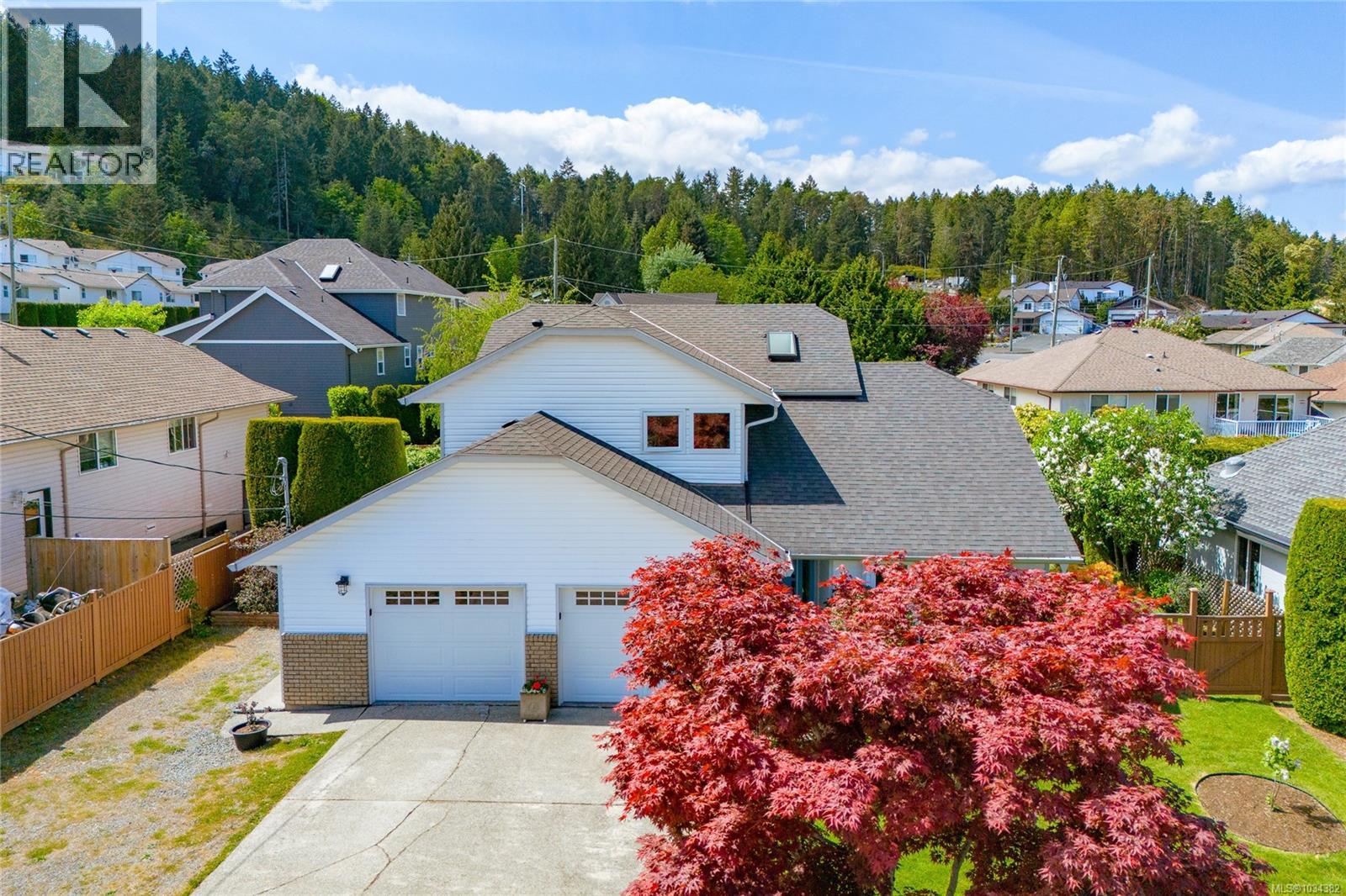 810 Colonia Dr
