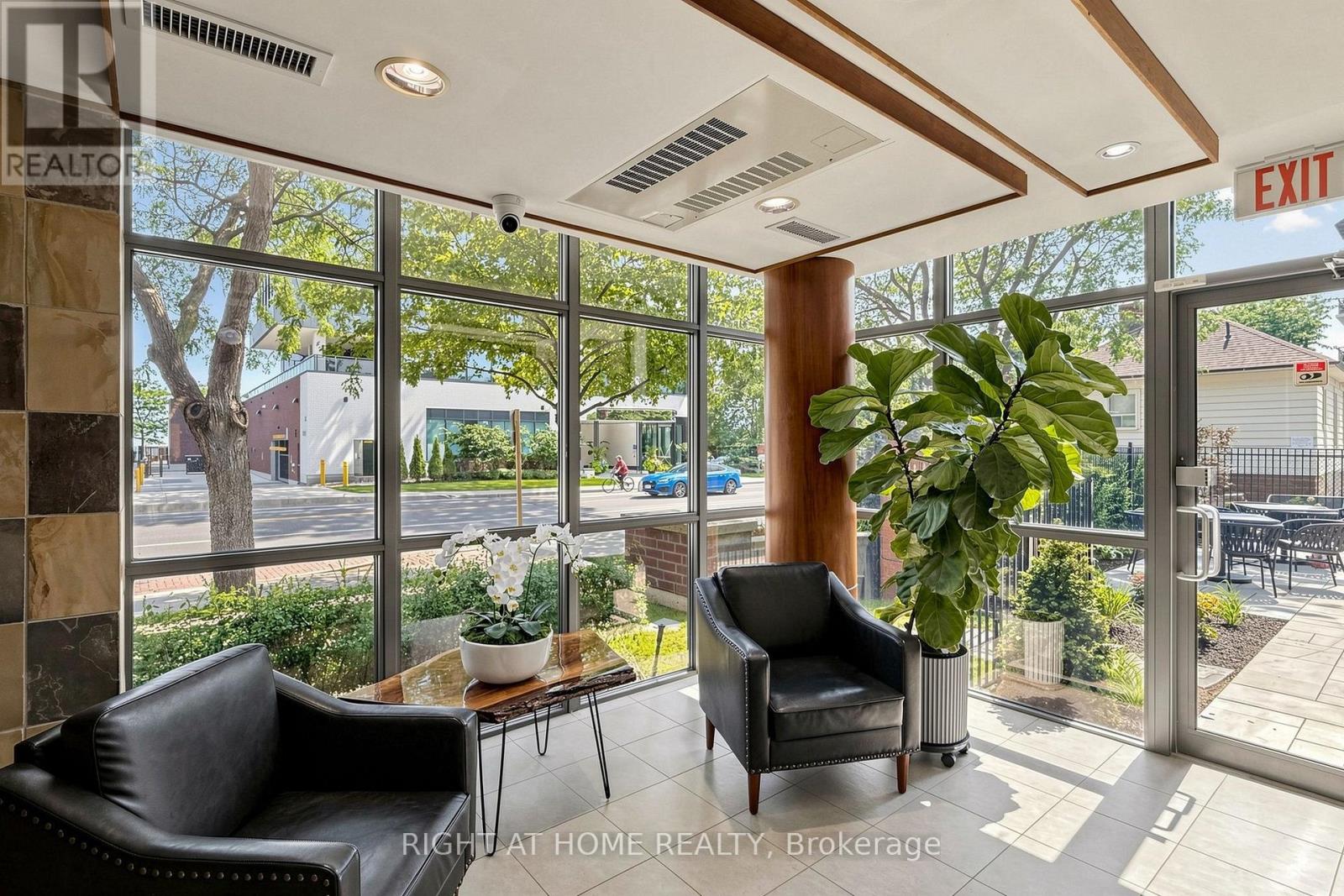 408 - 70 PORT STREET E