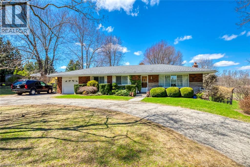 1215 BRITANNIA Road