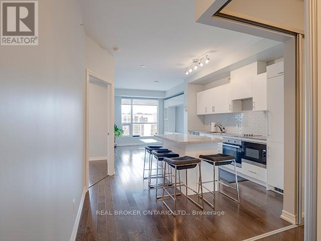 524 - 23 GLEBE ROAD W