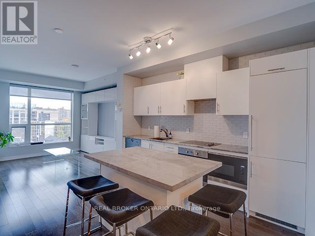 524 - 23 GLEBE ROAD W