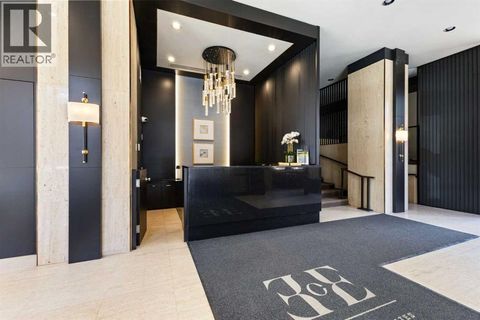 C400, 500 Eau Claire Avenue SW Calgary AB T2P3R8