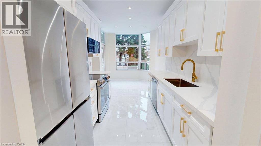 35 KINGSBRIDGE GARDEN Circle Unit# 105