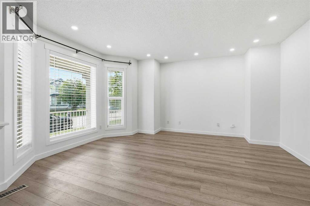 5 Coville Bay NE