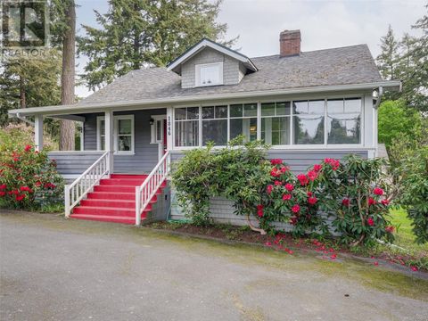 1846 Ferndale Rd Saanich BC V8N2Y1