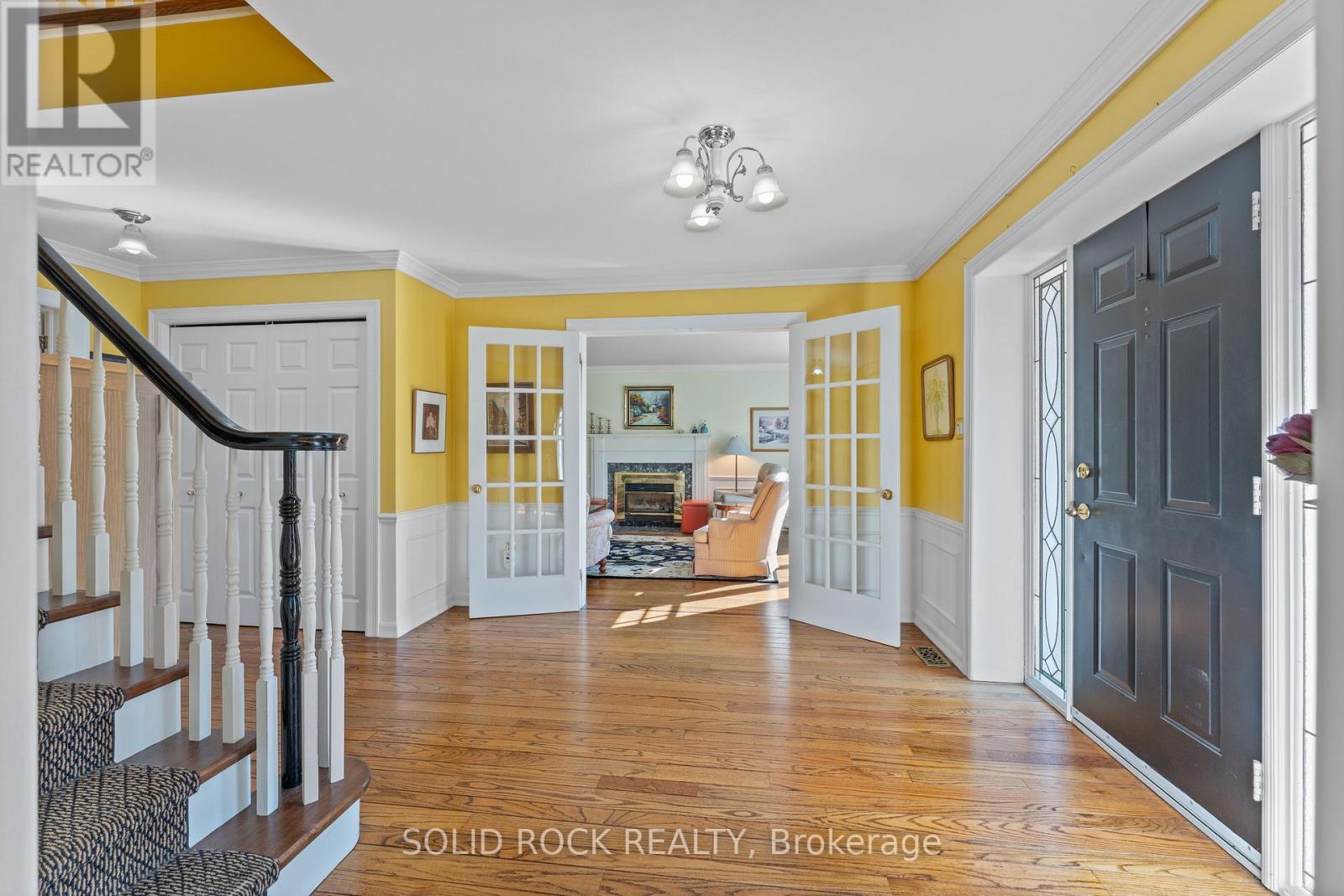 5569 WHITEWOOD AVENUE