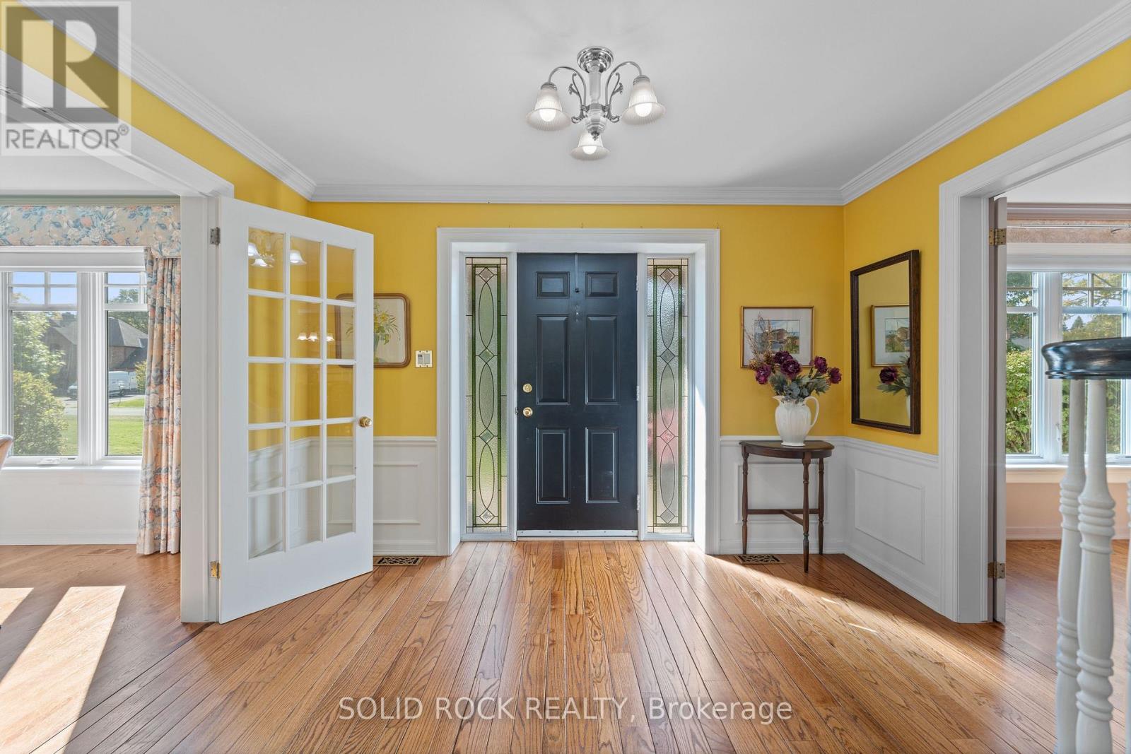 5569 WHITEWOOD AVENUE