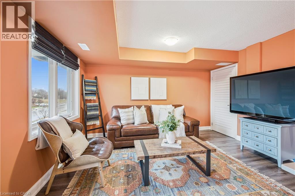 350 FISHER MILLS Road Unit# 17