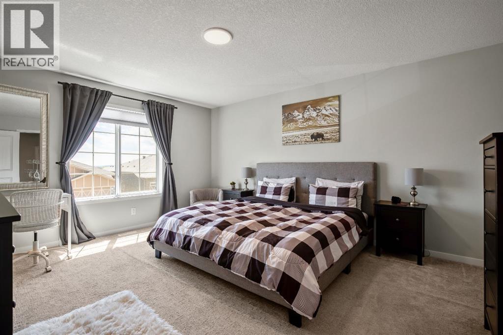 30 WOLF Crescent