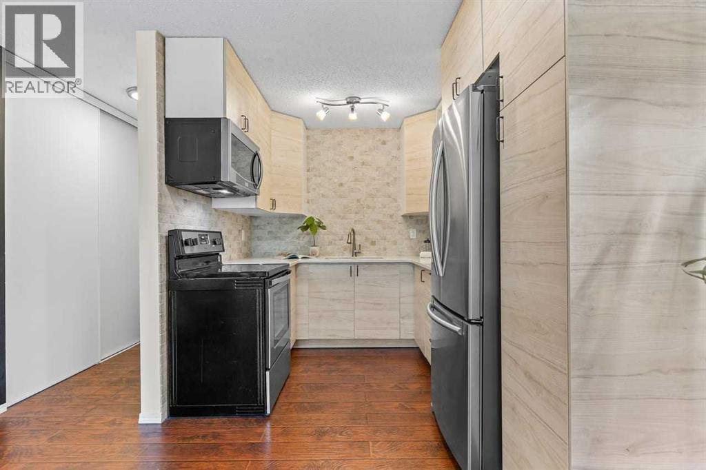 303D, 5601 Dalton Drive NW