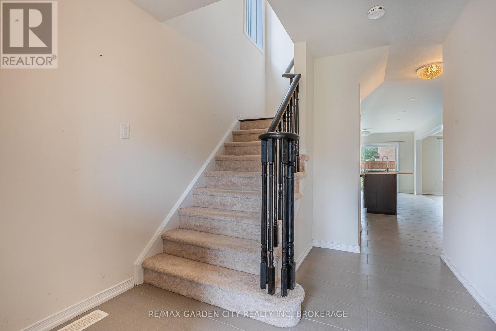 7993 HACKBERRY TRAIL