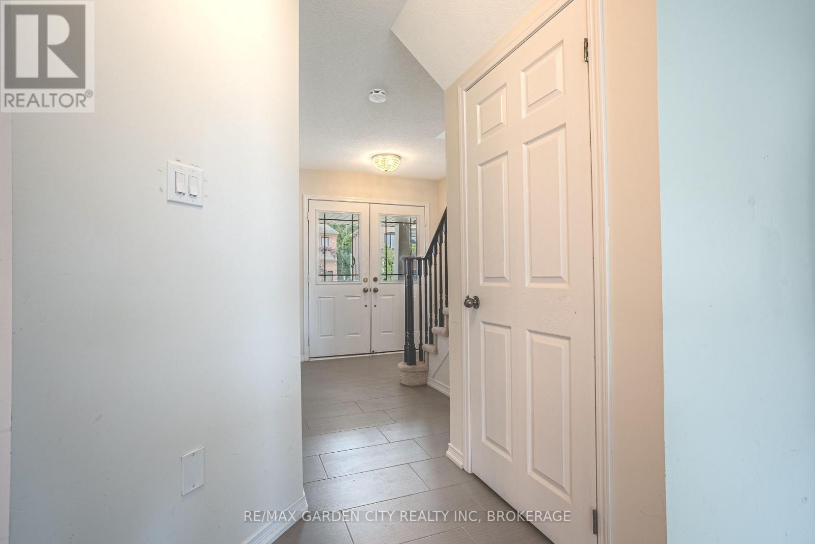 7993 HACKBERRY TRAIL