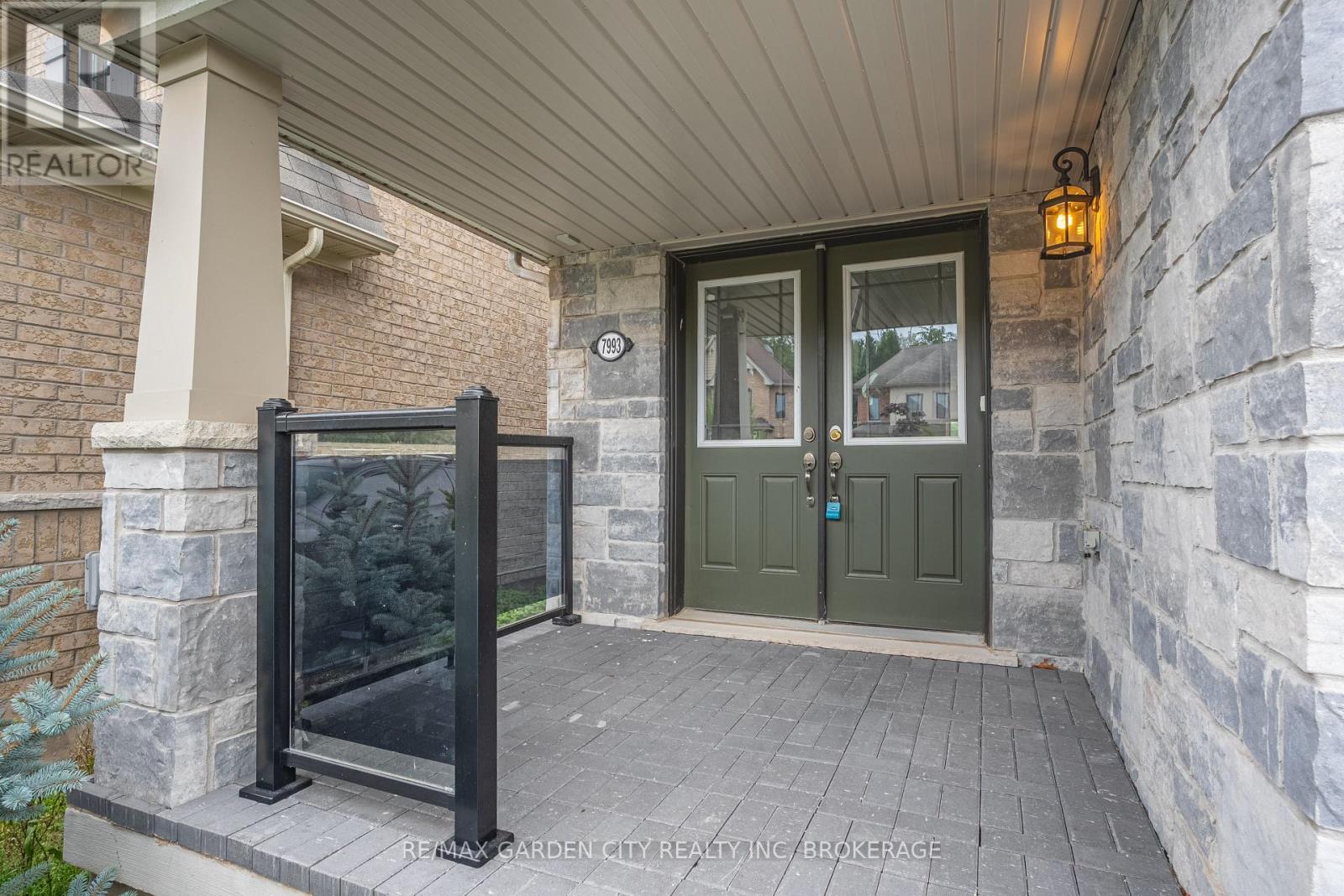 7993 HACKBERRY TRAIL