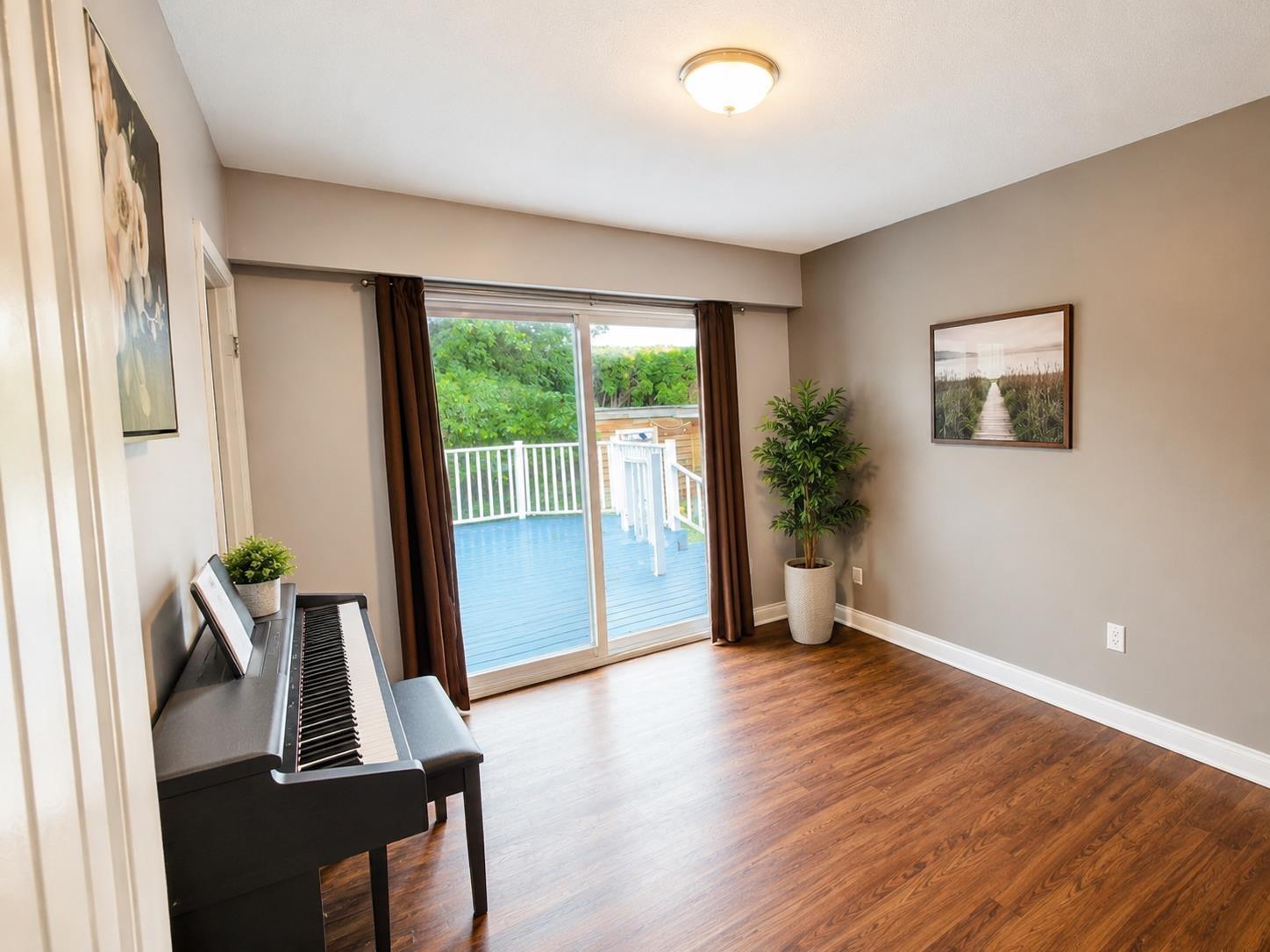9335 WOODBINE STREET|Chilliwack Proper East