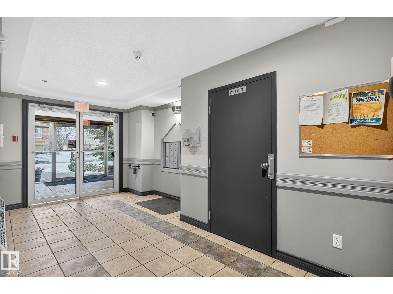 #404 11207 116 ST NW