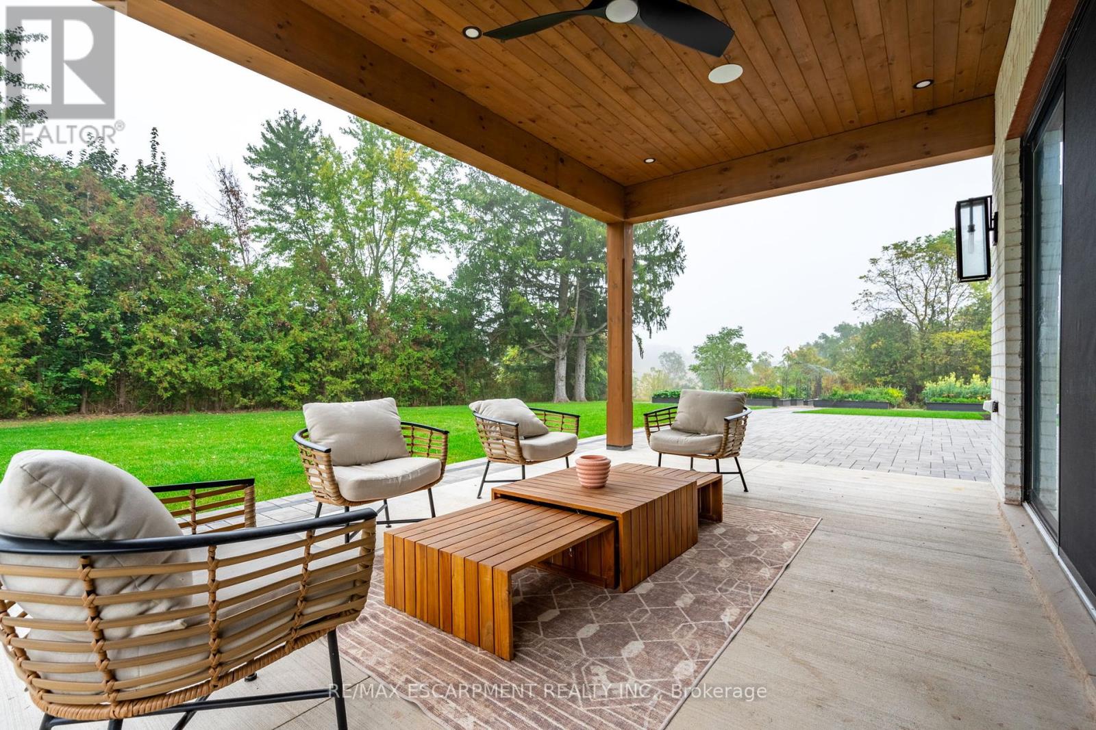1131 CONCESSION 6 W