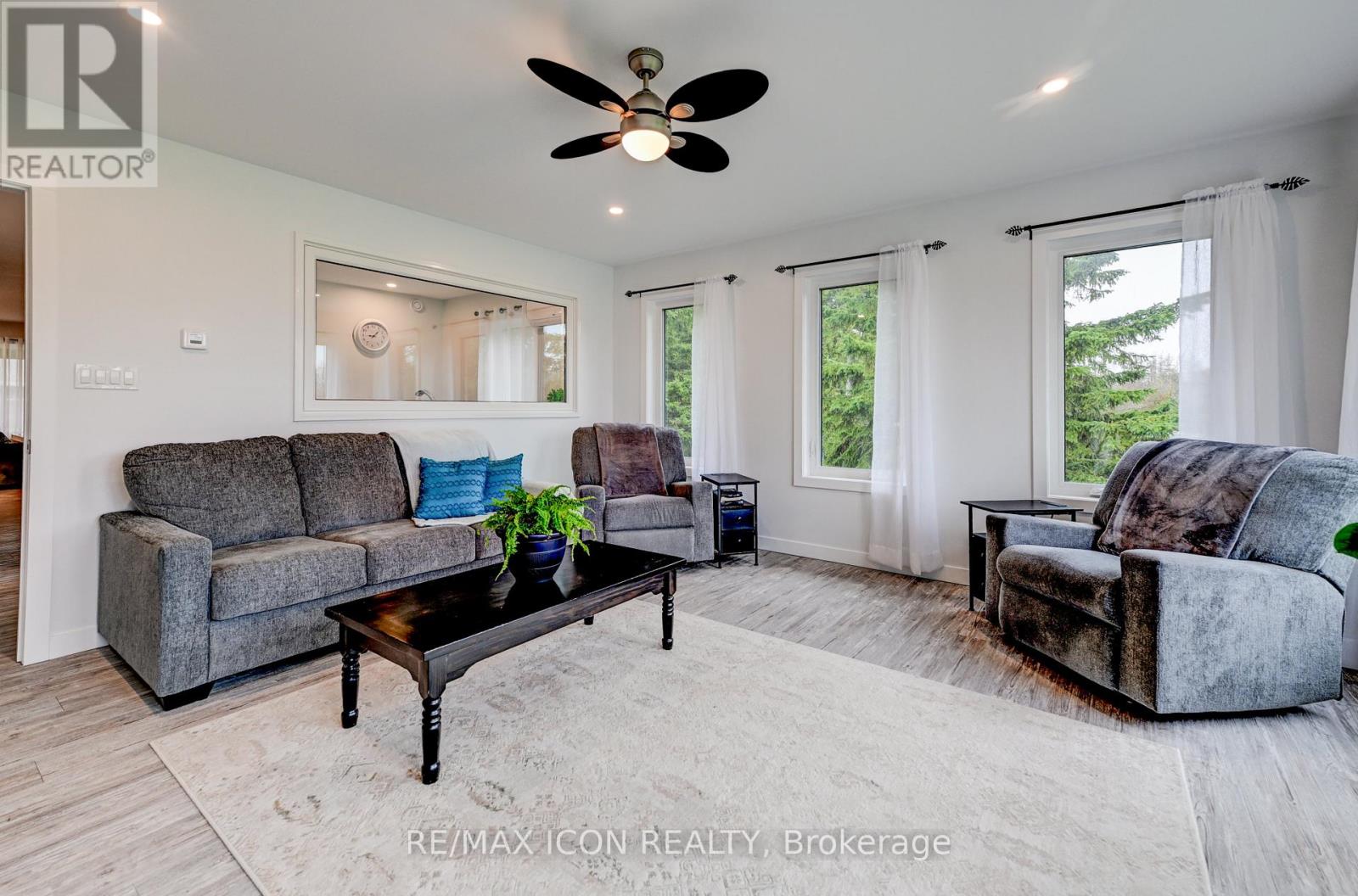 224242 SOUTHGATE 2 ROAD