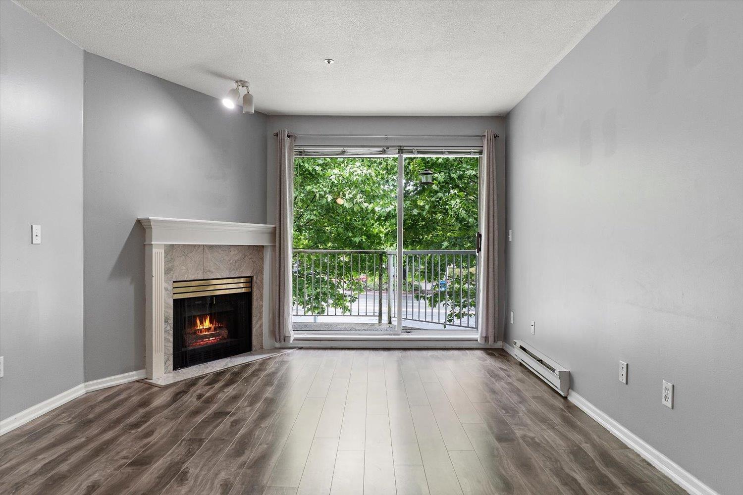233 32830 GEORGE FERGUSON WAY