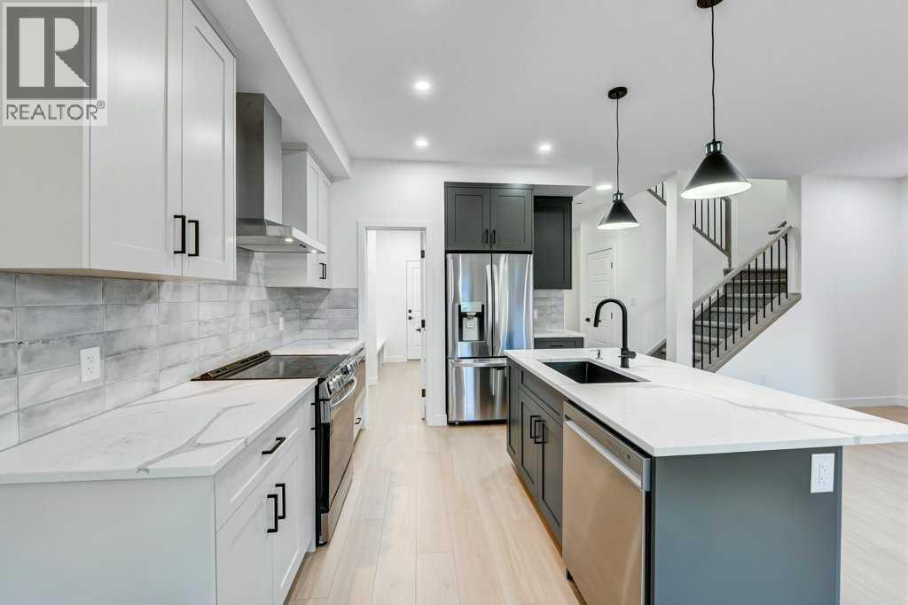 891 Langholm Drive SE