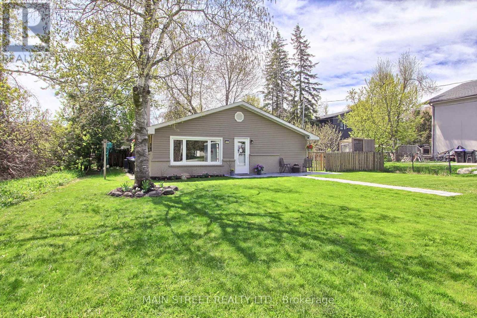 1021 GOSHEN ROAD