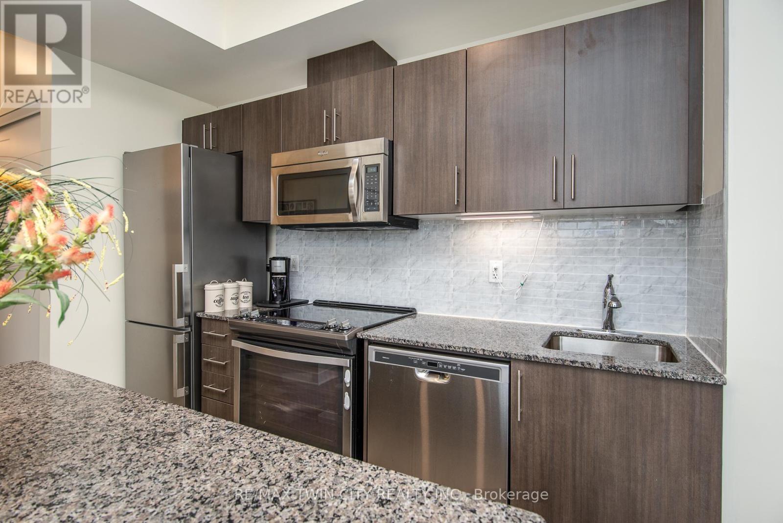 803 - 150 WATER STREET N