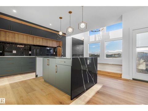 368 Creekside Green Leduc AB T9E1W5