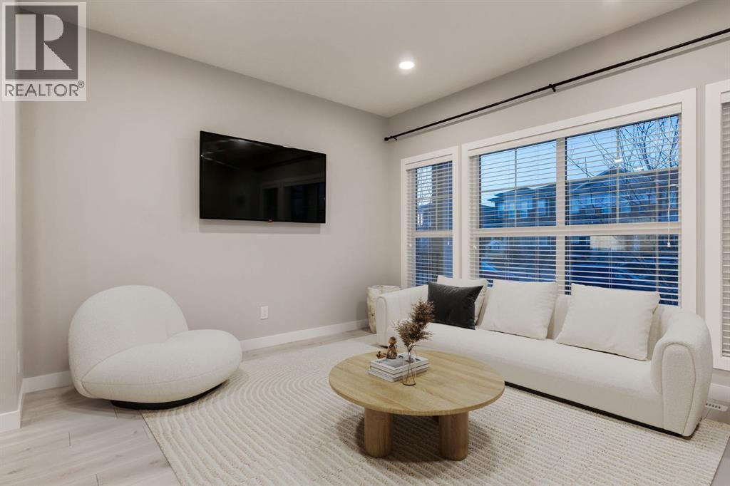 1217 CARRINGTON Boulevard NW