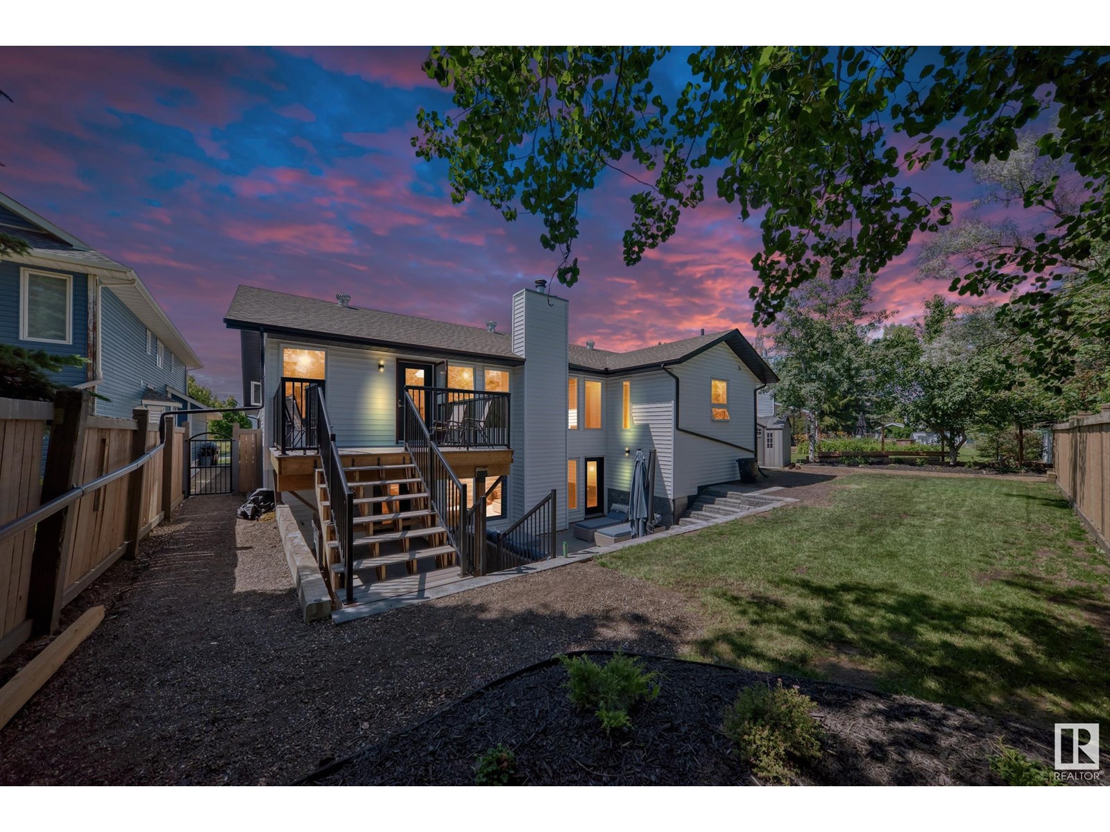 424 BUTCHART DR NW