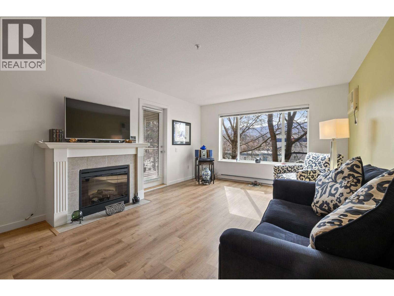 686 Lequime Road Unit# 204