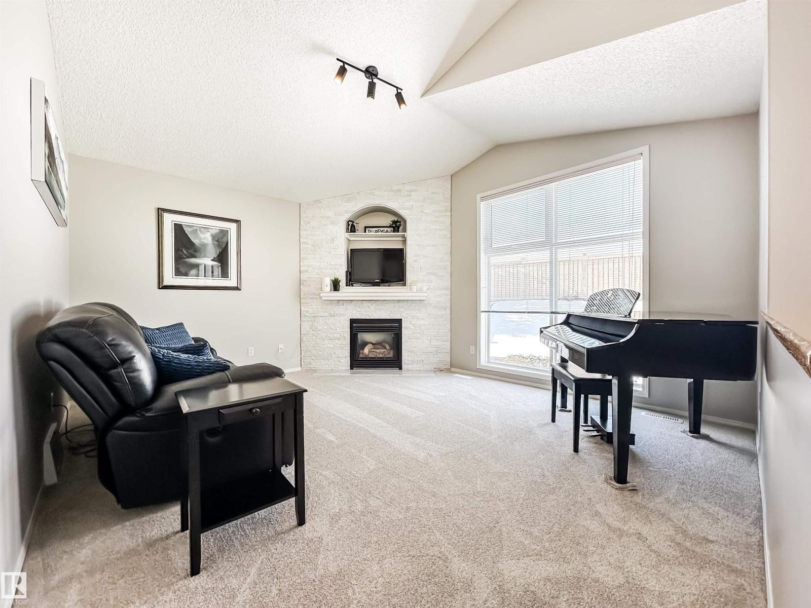 13036 139 ST NW