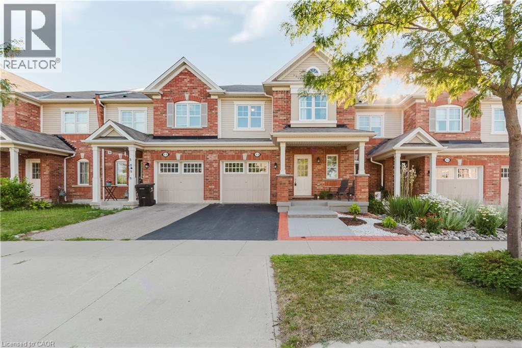 13 ARBOURVIEW Crescent