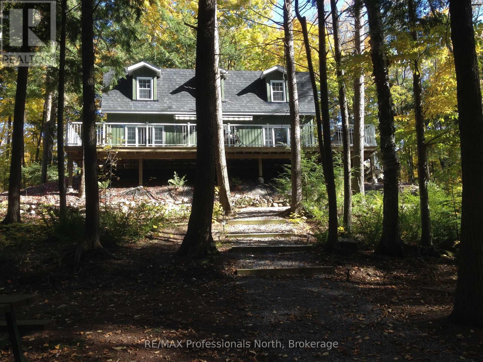 1289 GRANDPA'S TRAIL