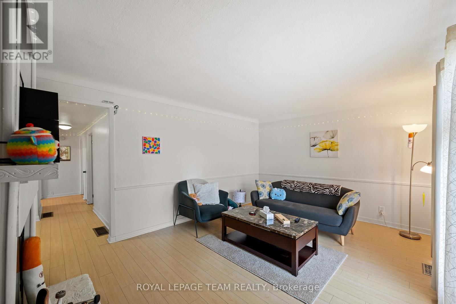 2 - 151 GRANVILLE STREET