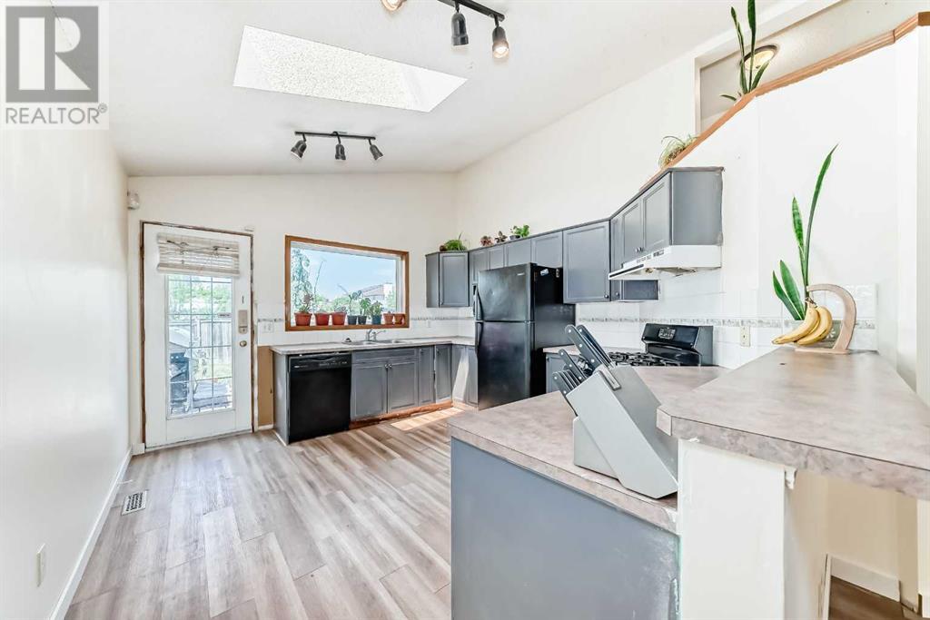 7 Erin Grove SE