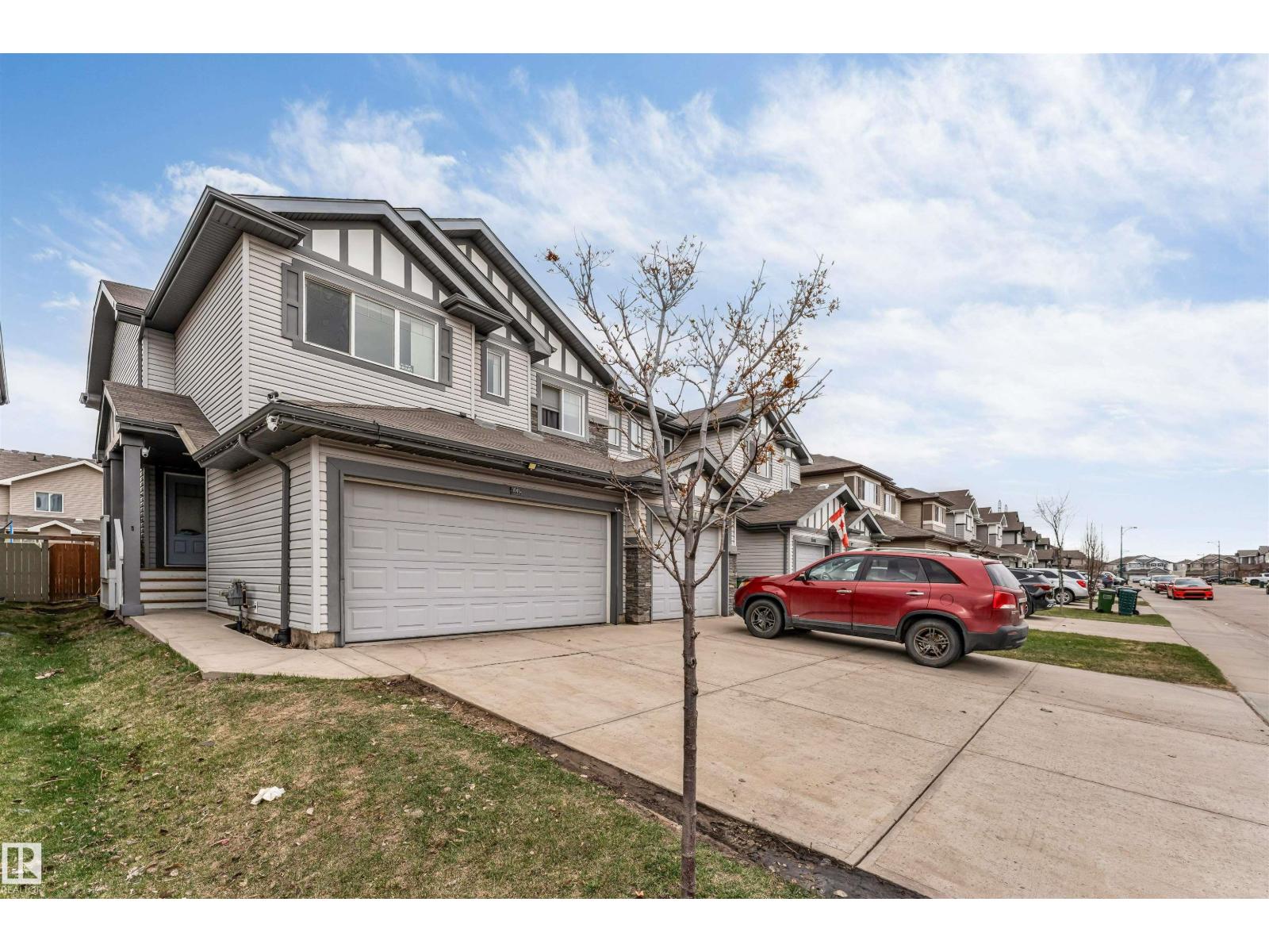 3048 16 AV NW