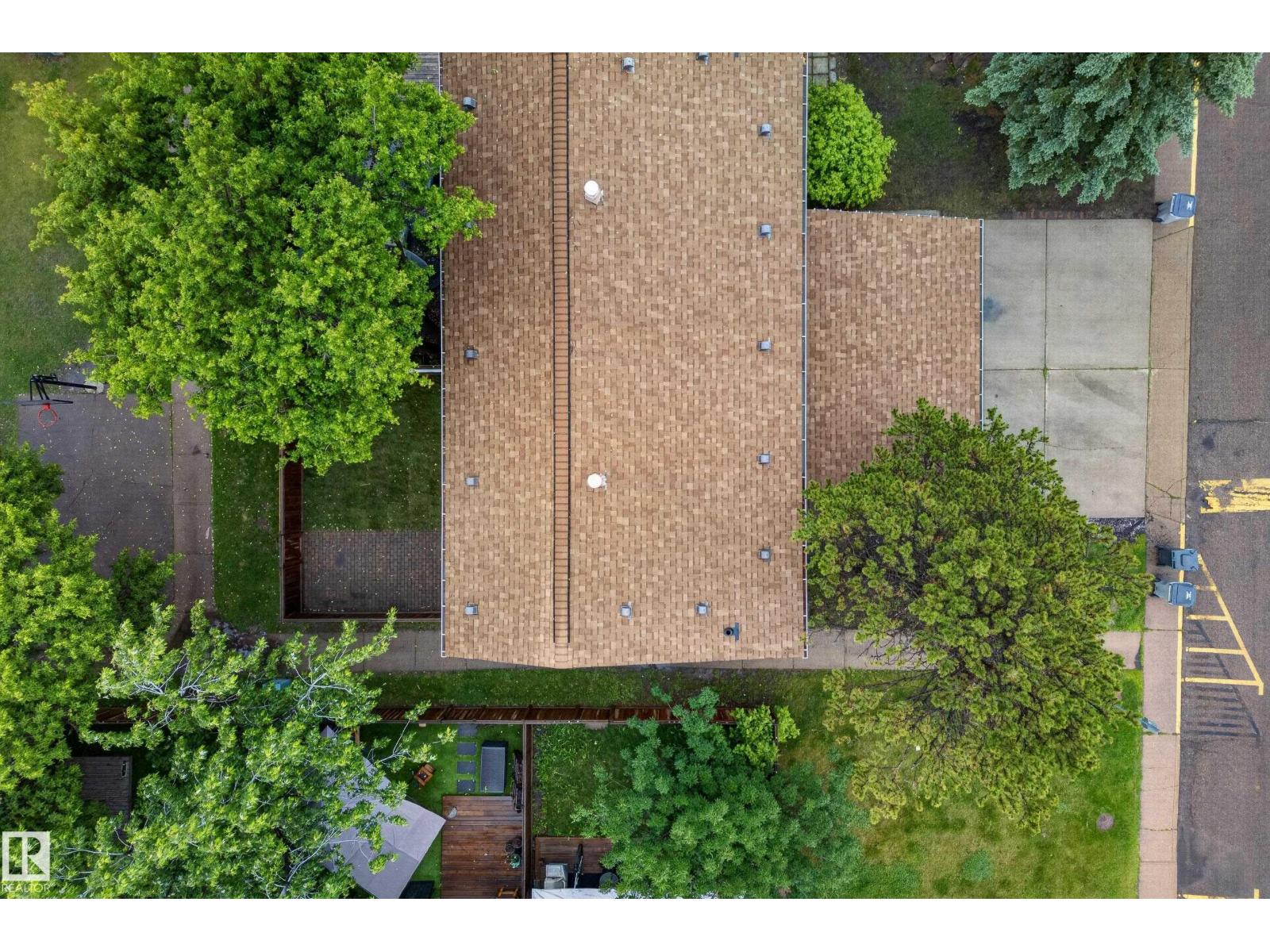 220 Grandin Village