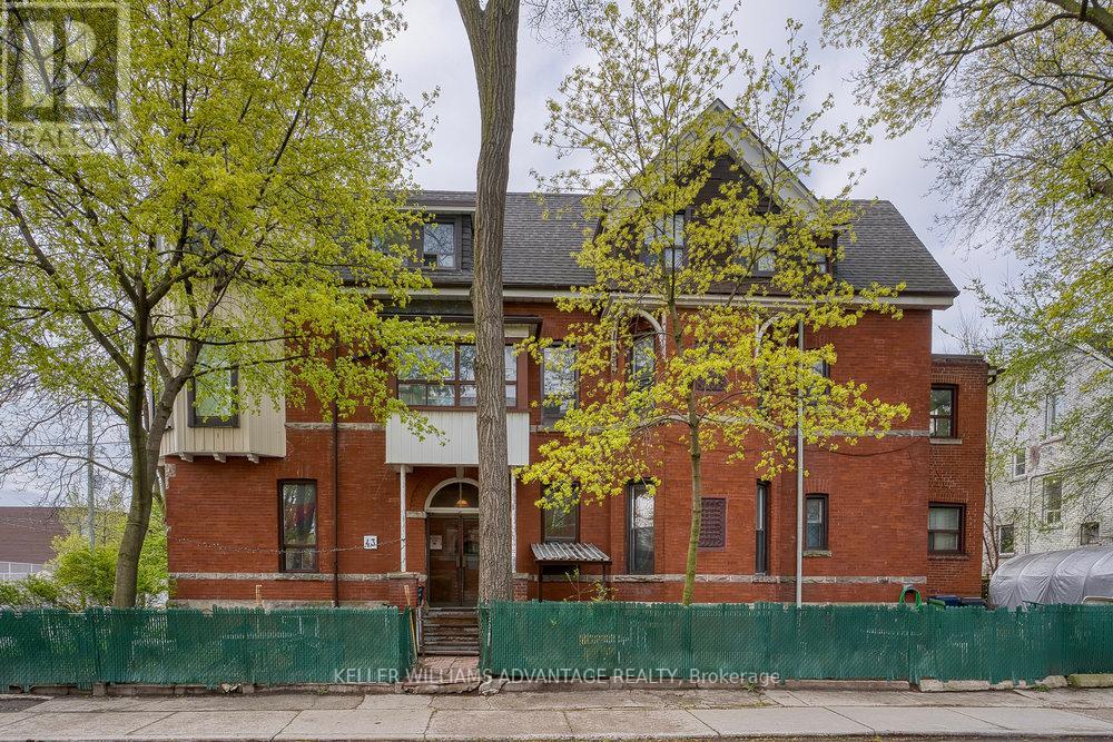 43 DEWSON STREET