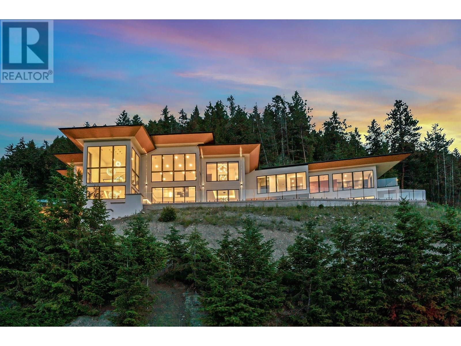 120 Sunset Boulevard