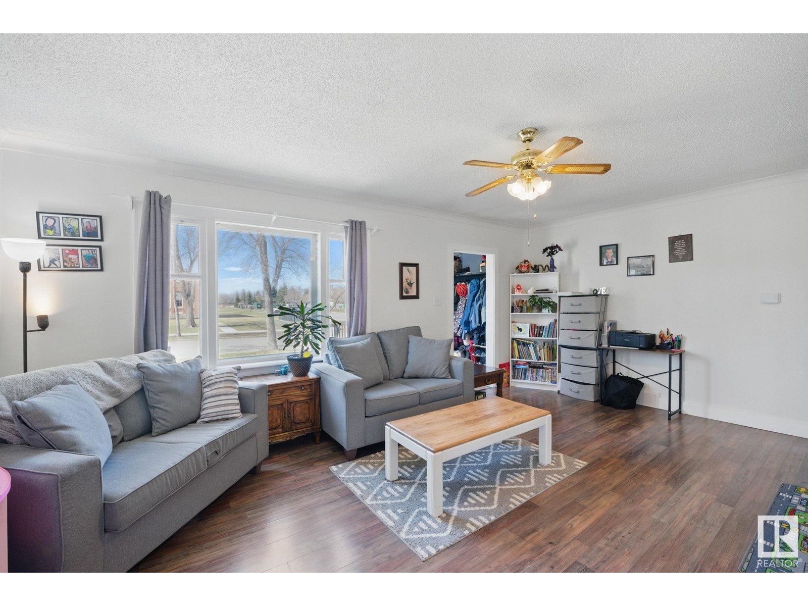 11429 102 ST NW
