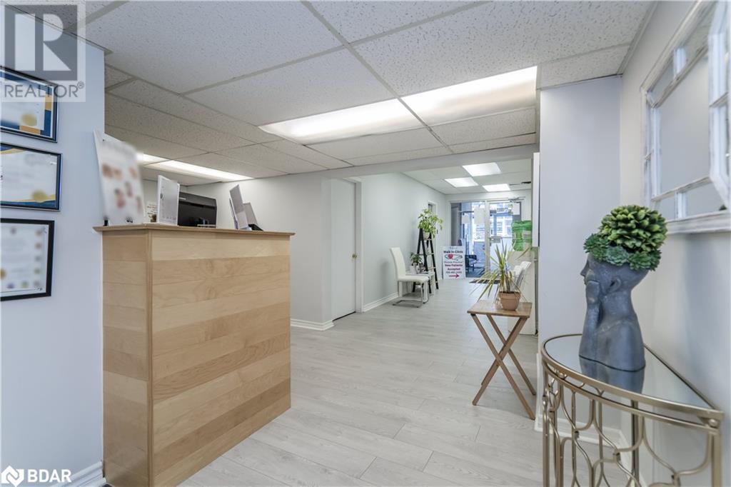 129 DUNLOP Street E