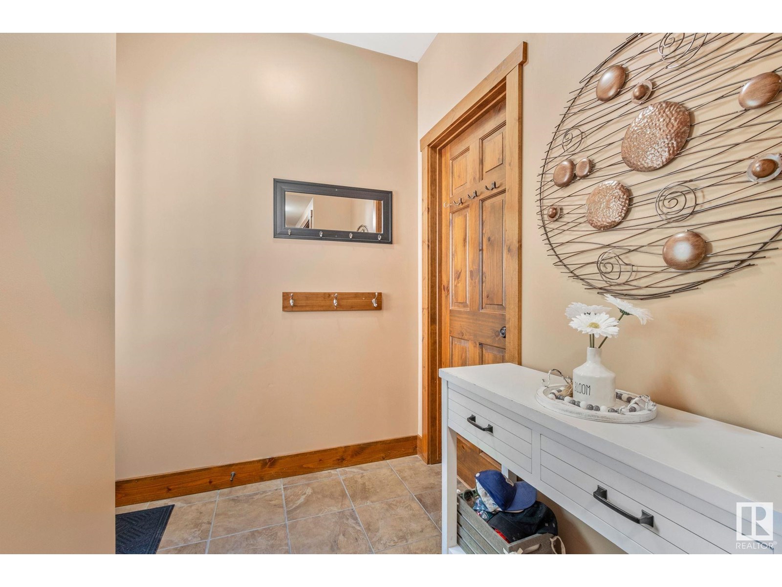 2402 Graybriar GR