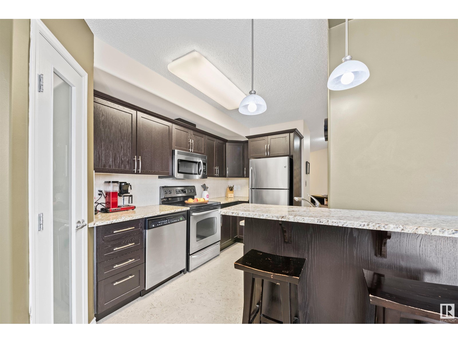 #201 9707 106 ST NW