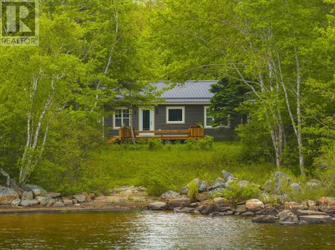 7 Daylily Lane Lake Charlotte NS B0J1L0