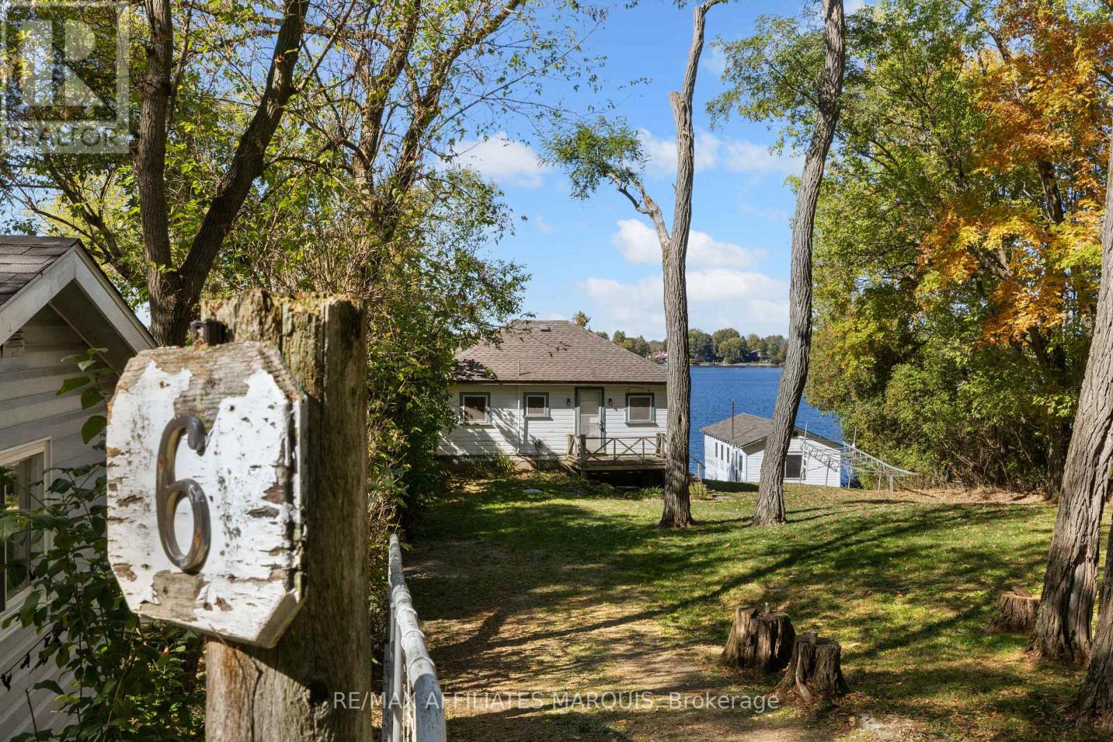 6 R9 (RIDEAU FERRY) ROAD