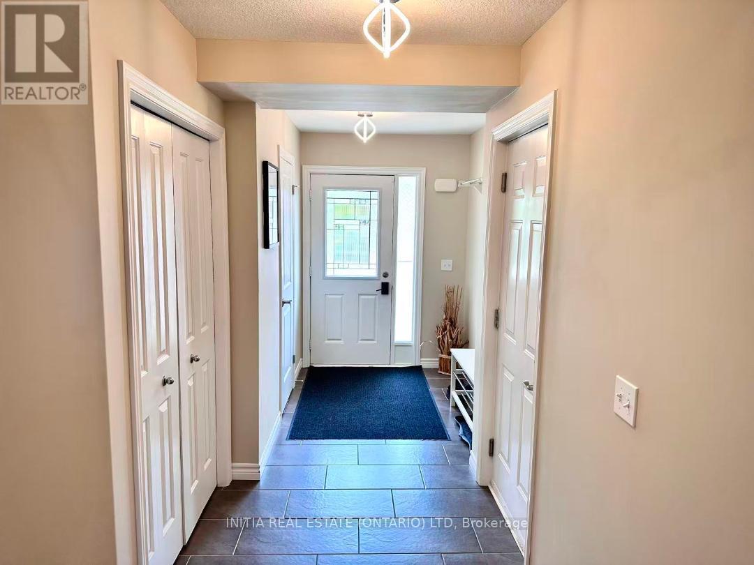 31 - 1010 FANSHAWE PARK ROAD E