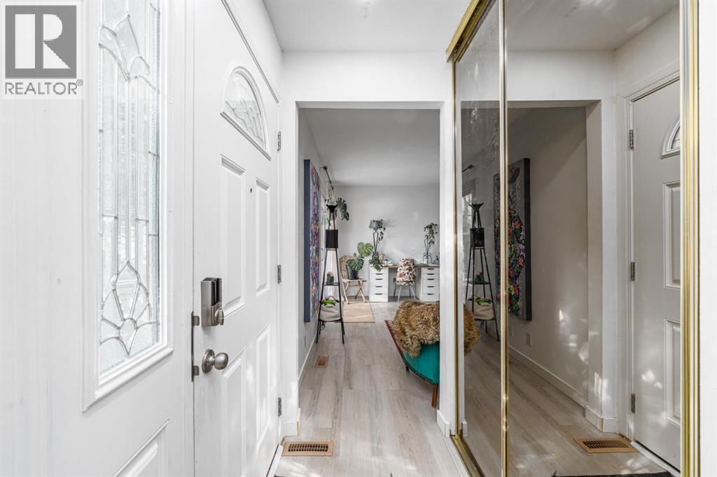 60, 287 Southampton Drive SW