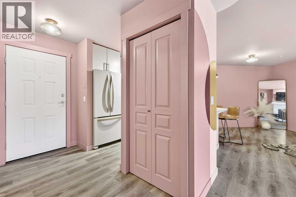 218, 25 Richard Place SW